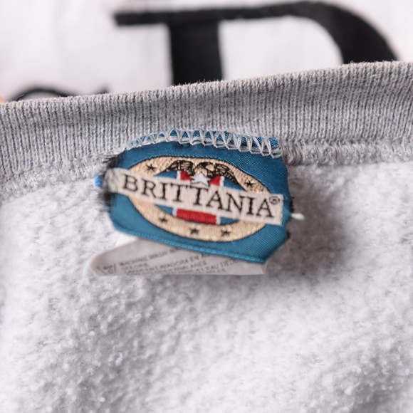 Vintage Brittania Crewneck Sweatshirt. Unisex. - Picture 4 of 4